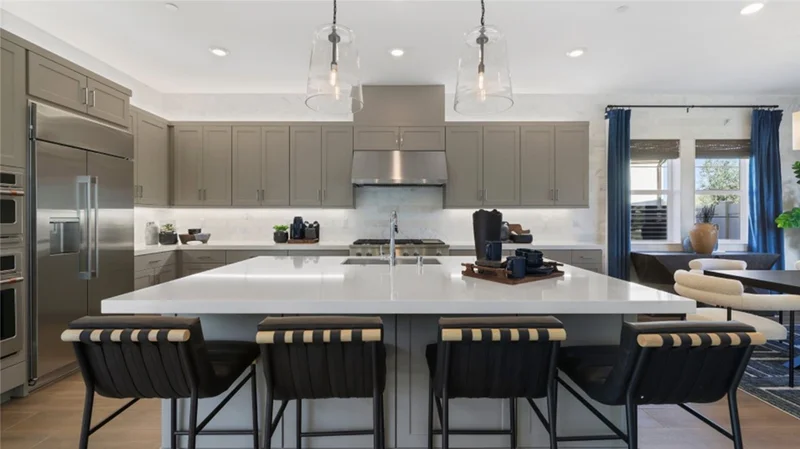 29578 Paseo Guijarro, Valencia, CA 91354