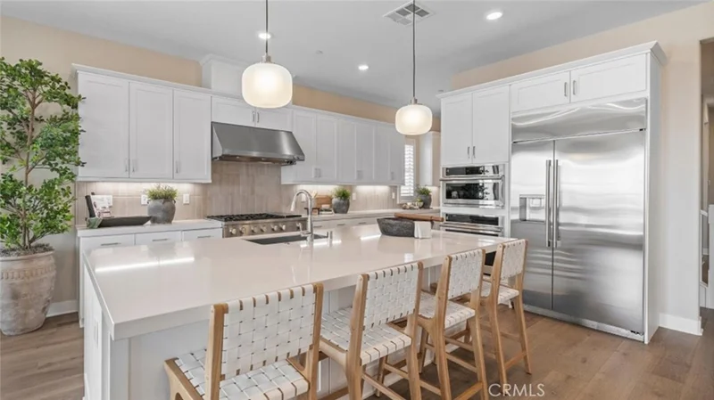 29591 Camino Azar, Valencia, CA 91354