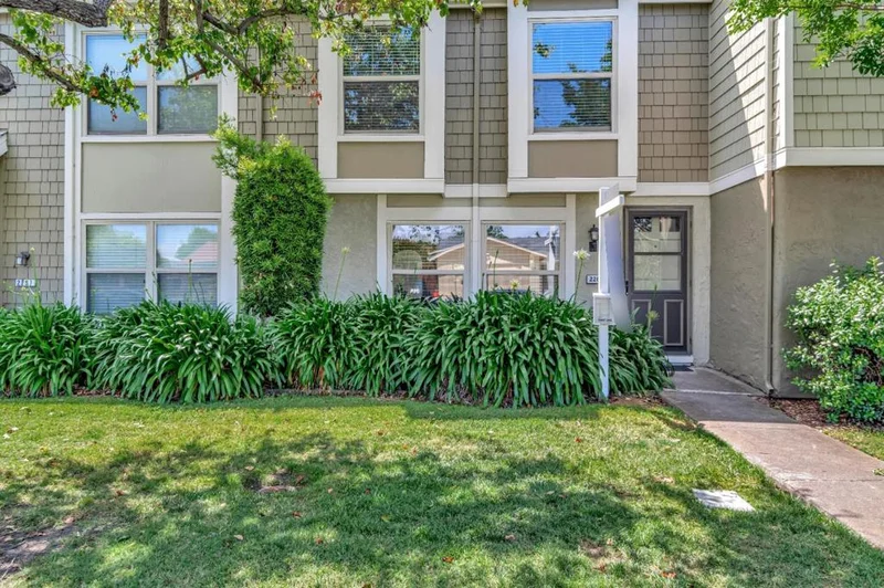 2263 Creek Bed Court, Santa Clara, CA 95054