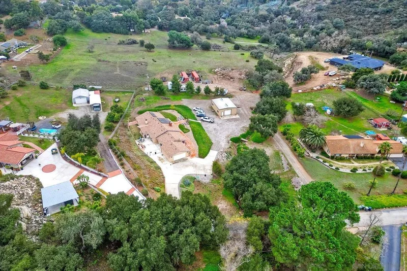 10151 Via Marmol, Escondido, CA 92026