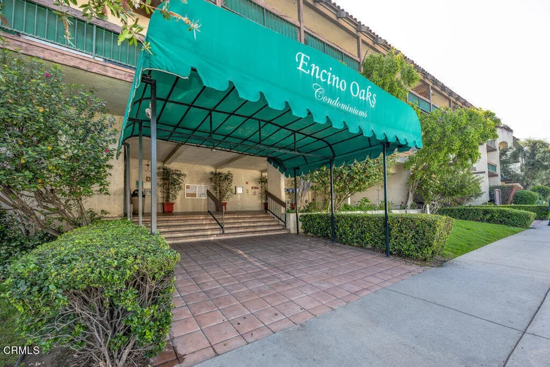 5460 White Oak Avenue E103, Encino, CA 91316