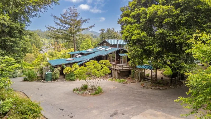 1050 Larsen Road, Aptos, CA 95003
