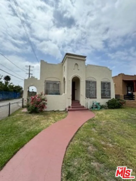 114 W 94th Street, Los Angeles, CA 90003