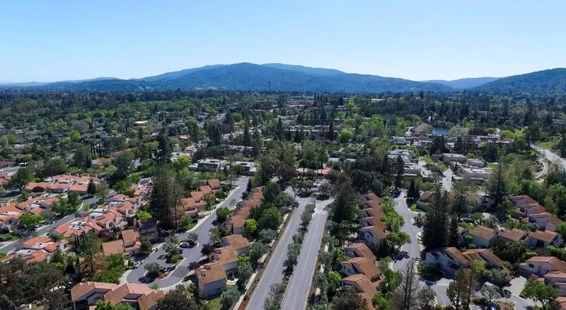 103 El Porton, Los Gatos, CA 95032