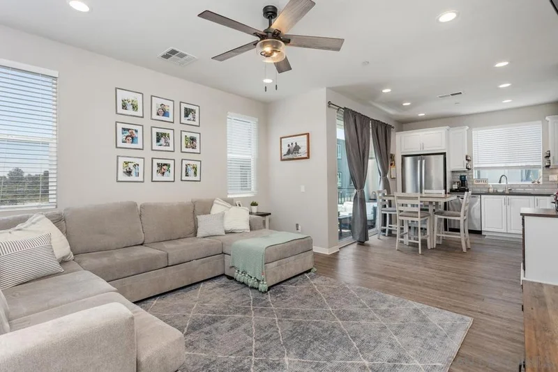 2601 Cranston Dr 712, Escondido, CA 92025