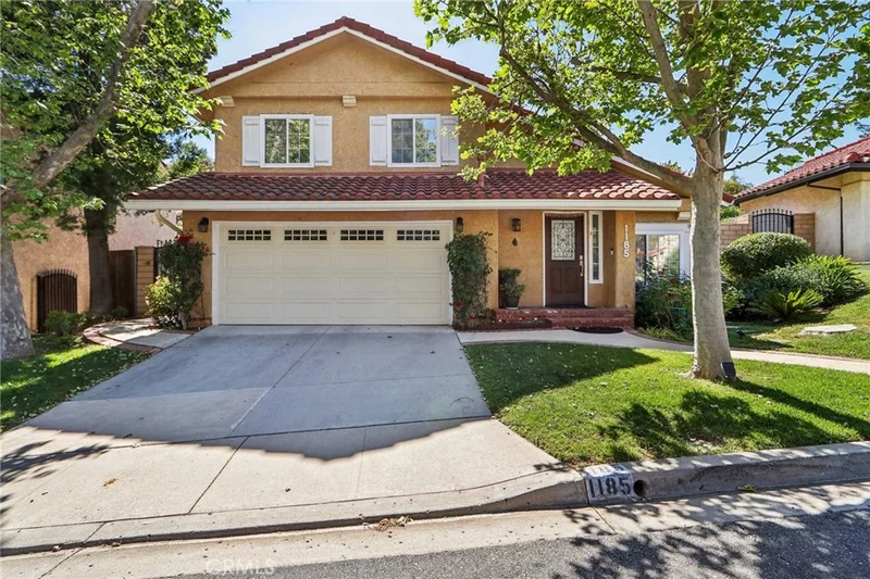 1185 Heatherview Drive, Oak Park, CA 91377