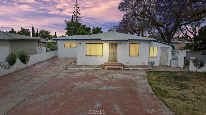 430 S Poplar Street, Santa Ana, CA 92703