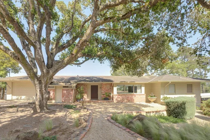 4113 Crest Road