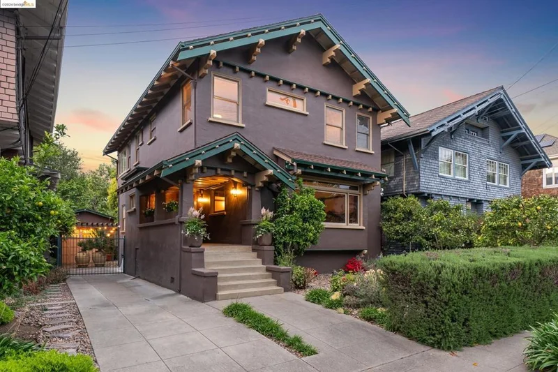 2709 Woolsey St, Berkeley, CA 94705