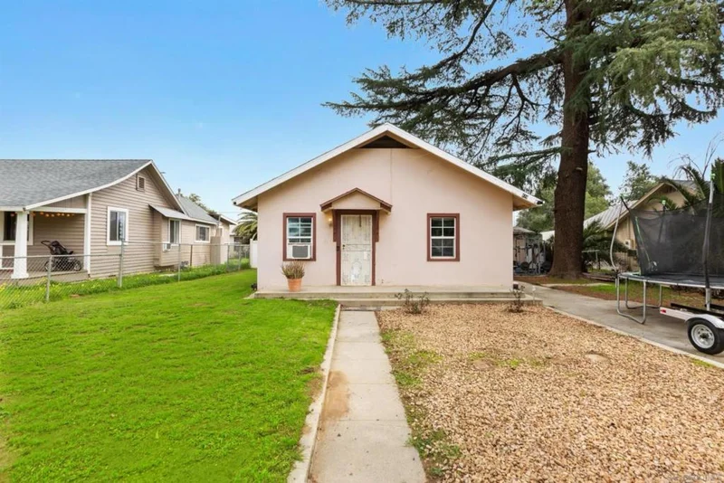 874 Magnolia Ave, Beaumont, CA 92223