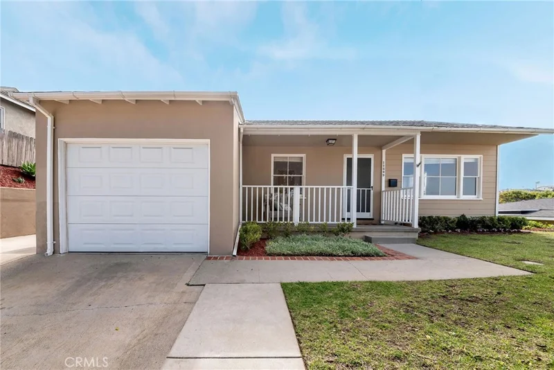 22609 Gaycrest Avenue, Torrance, CA 90505