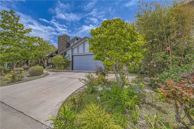 8842 Dorsett Drive, Huntington Beach, CA 92646