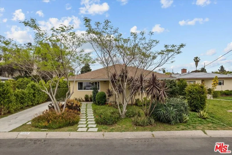 11232 Greenlawn Avenue, Los Angeles, CA 90230
