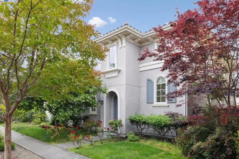 258 Jack London Ave, Alameda, CA 94501