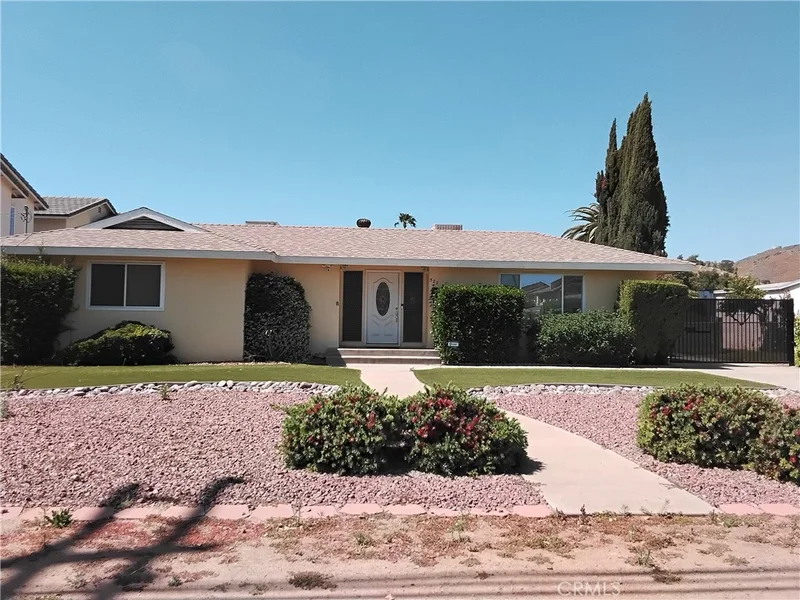 522 Hart Drive, El Cajon, CA 92021