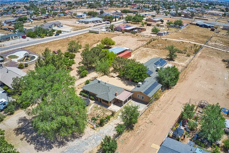 11657 4th Avenue, Hesperia, CA 92345