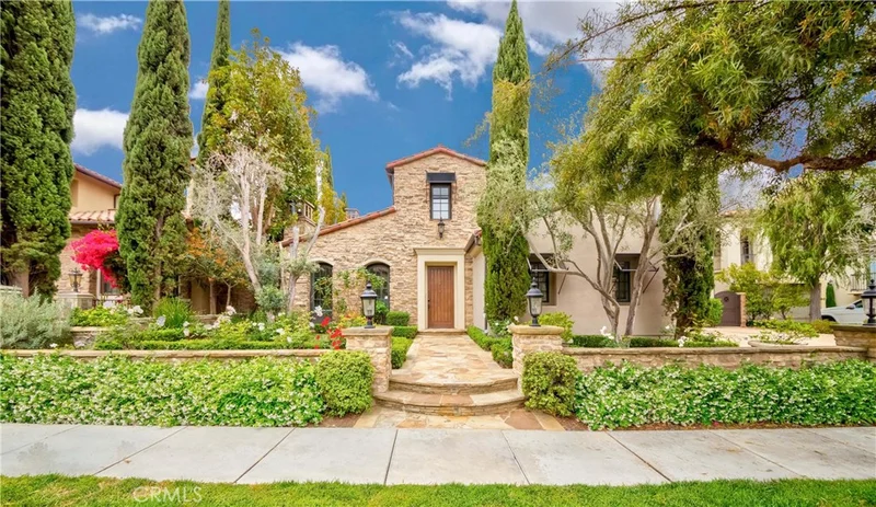 23 Blue Summit, Irvine, CA 92603
