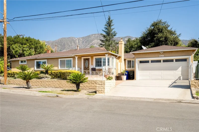 2765 Los Olivos Lane, La Crescenta, CA 91214