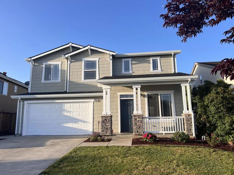 886 Moro Drive, Gilroy, CA 95020