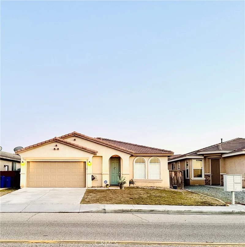 12245 Luna Road, Victorville, CA 92392