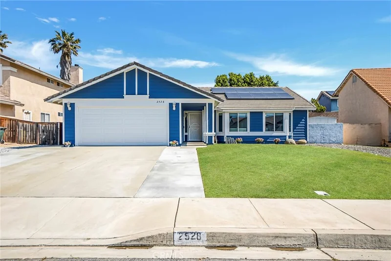 2528 W Sunrise Drive, Rialto, CA 92377