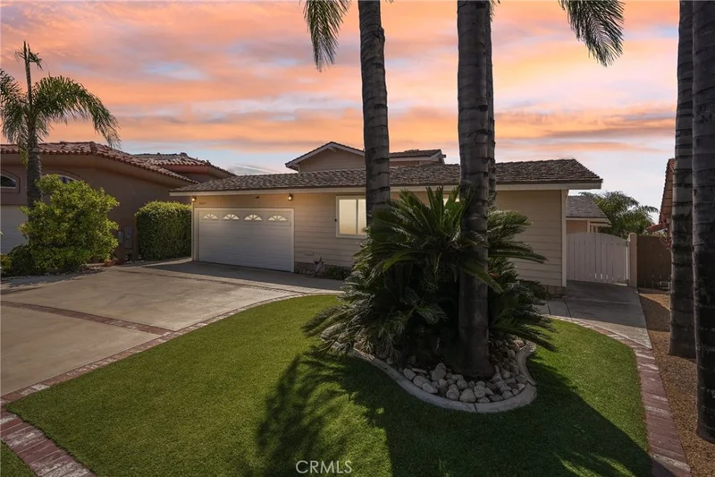 30153 Boat Haven Drive, Canyon Lake, CA 92587