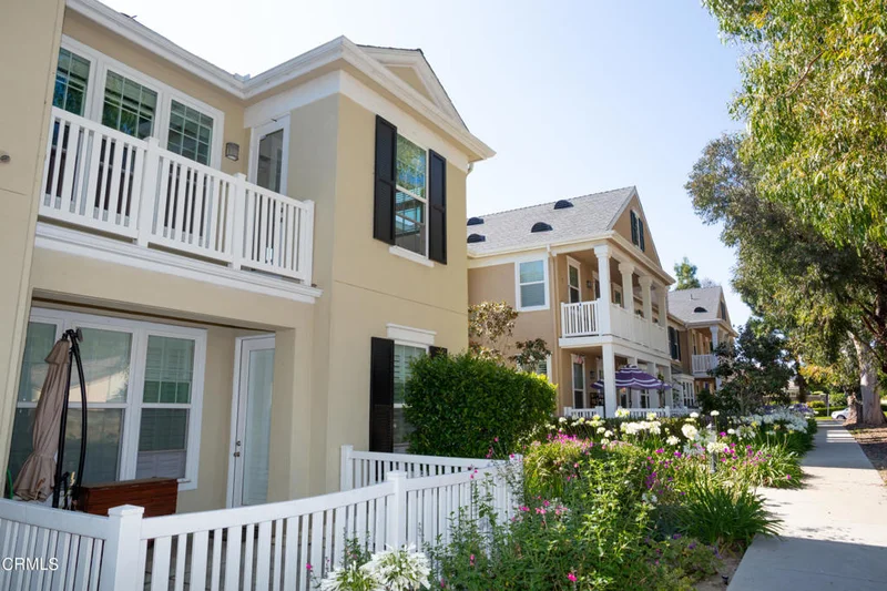 876 Fitzgerald Avenue, Ventura, CA 93003