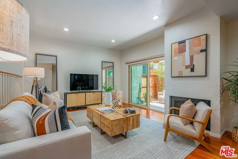 11260 Overland Avenue 23C, Culver City, CA 90230
