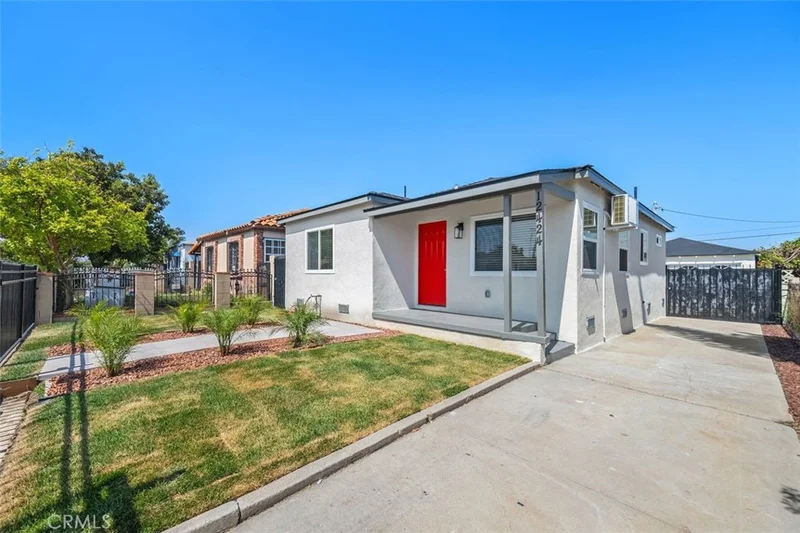 12424 S San Pedro Street, Los Angeles, CA 90061