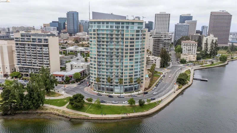 1 Lakeside 1808, Oakland, CA 94612