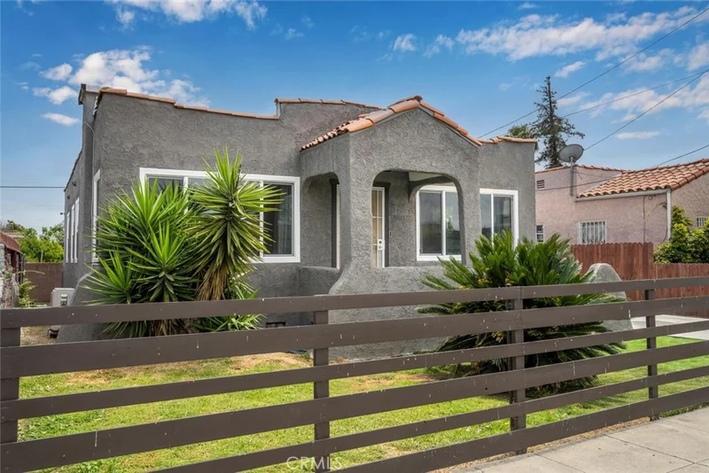 914 N Mayo Avenue, Compton, CA 90221