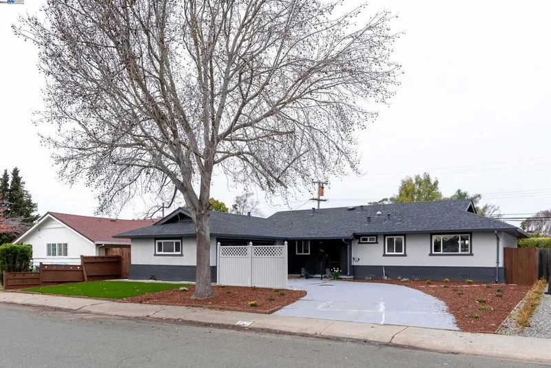 1008 Donner Pass Rd, Vallejo, CA 94589