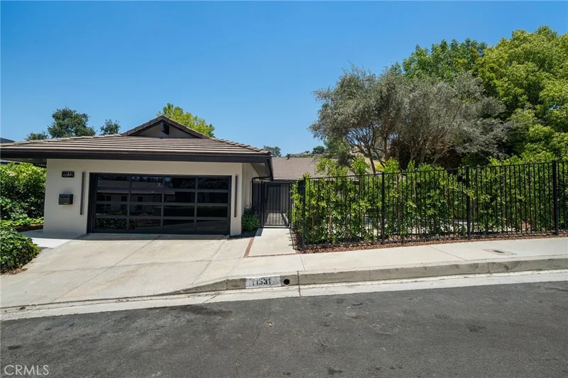 11531 Duque Drive, Studio City, CA 91604