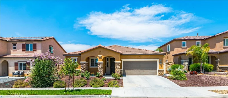 30144 Crescent Pointe Way, Menifee, CA 92585