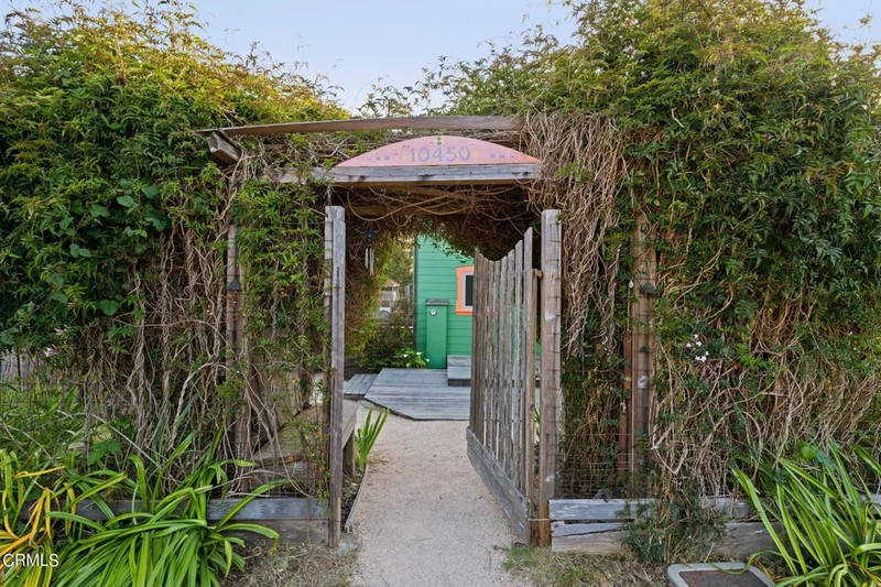 10450 Hills Road, Mendocino, CA 95460