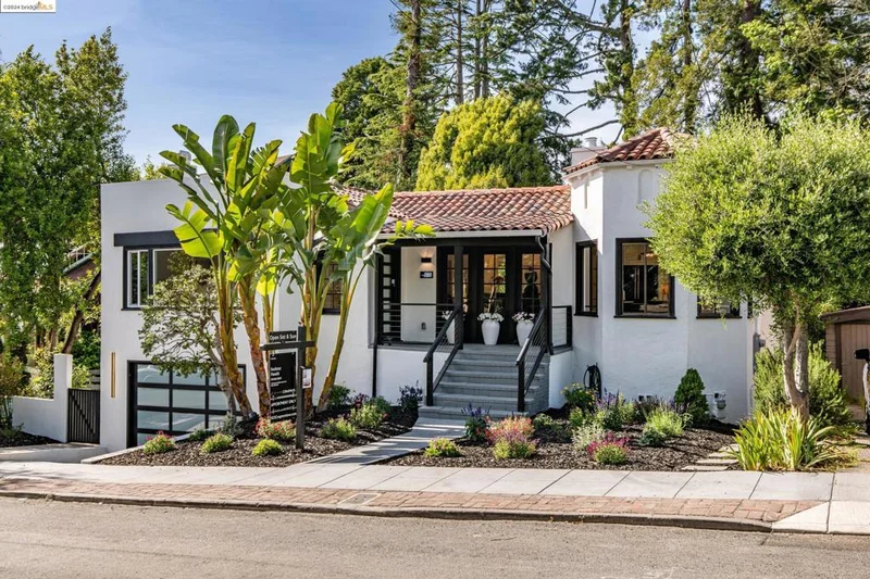 1023 Cragmont Ave, Berkeley, CA 94708-1411