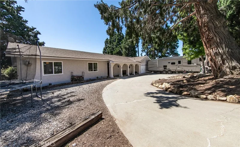 8590 Oak Glen Road, Cherry Valley, CA 92223
