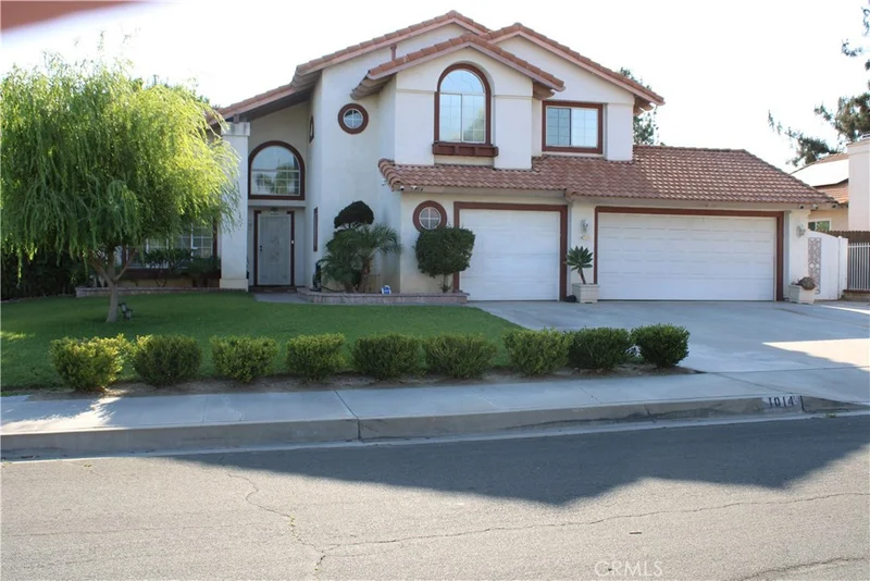 1014 N Mulberry Avenue, Rialto, CA 92376