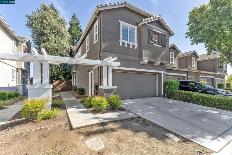 227 Washington Dr, Brentwood, CA 94513