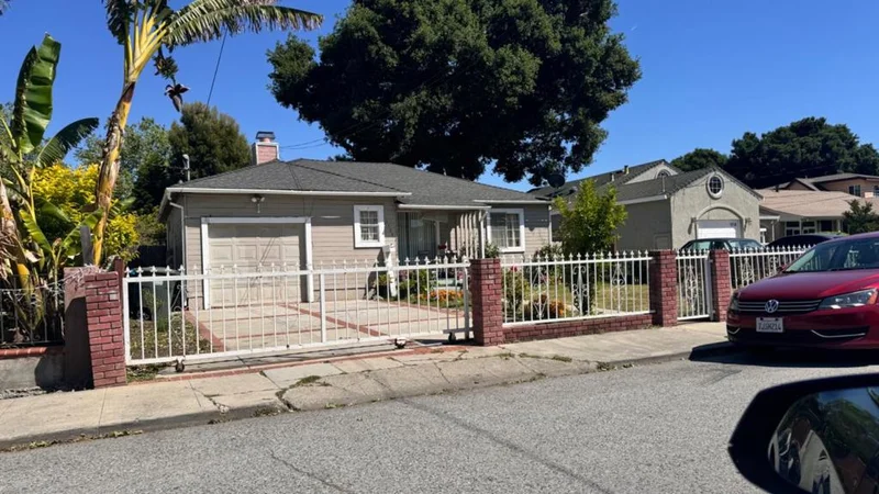 1164 Westminster Avenue, East Palo Alto, CA 94303
