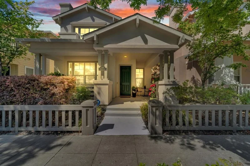 545 Minton Lane, Mountain View, CA 94041