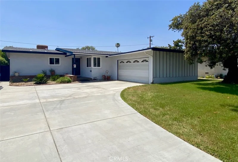 1039 N Starcrest Drive, Covina, CA 91722