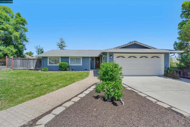 901 Palisade Dr, Martinez, CA 94553