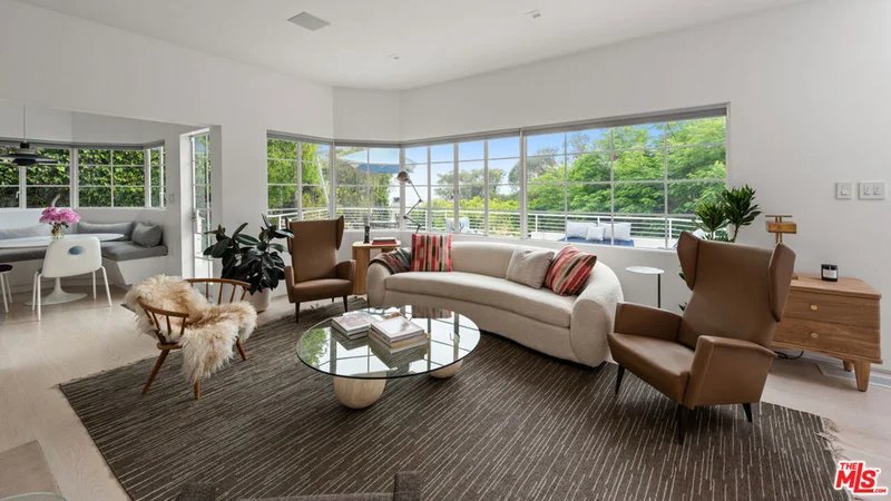 8549 Hedges Way, Los Angeles, CA 90069