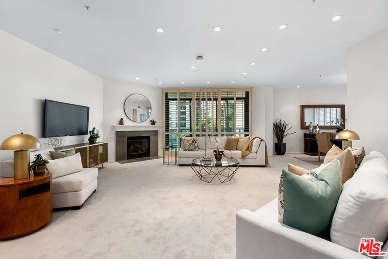 10490 Wilshire Boulevard 306, Los Angeles, CA 90024
