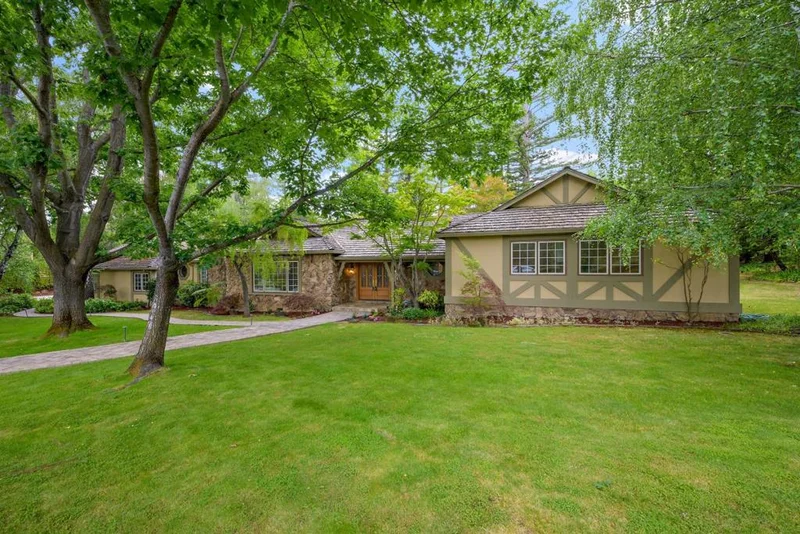 18586 Rancho Las Cimas Way, Saratoga, CA 95070