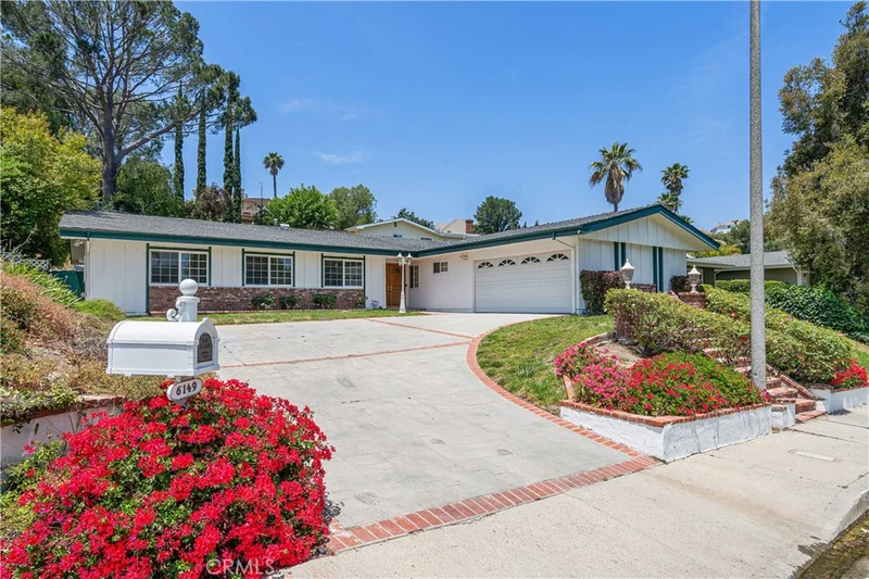 6149 Rod Avenue, Woodland Hills, CA 91367