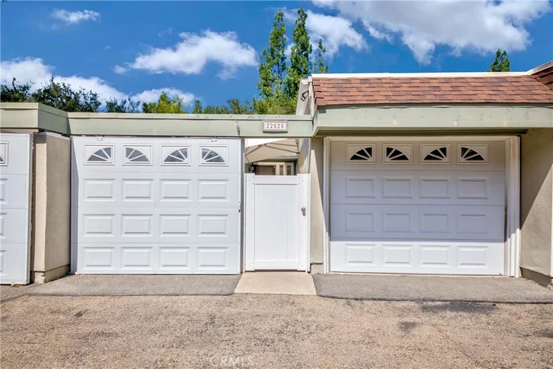 22525 Caminito Esteban 24, Laguna Hills, CA 92653