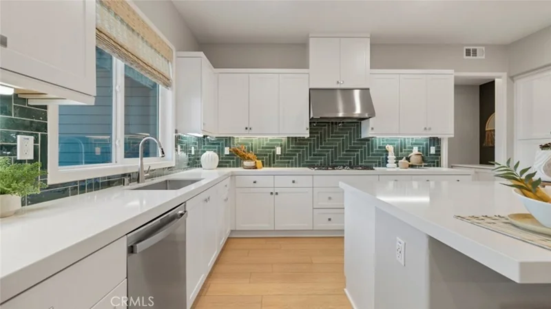 27226 Cranmore Way 201, Valencia, CA 91381