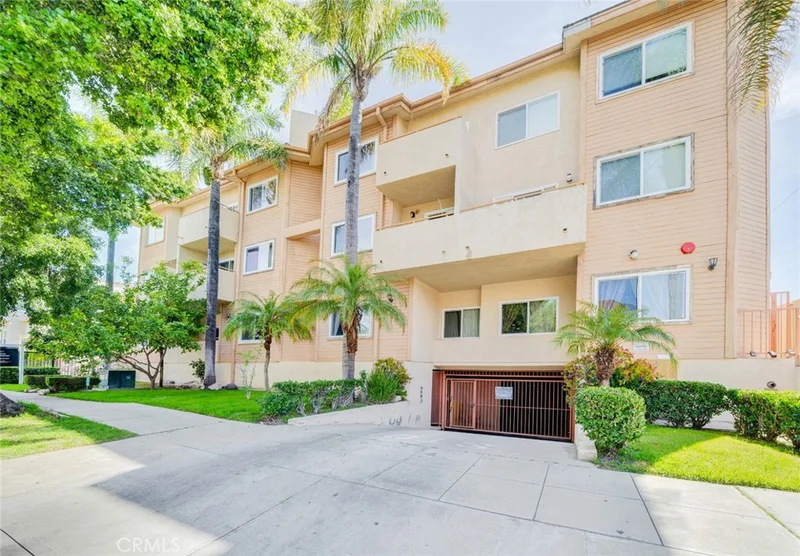 2310 N Fairview Street 107, Burbank, CA 91504